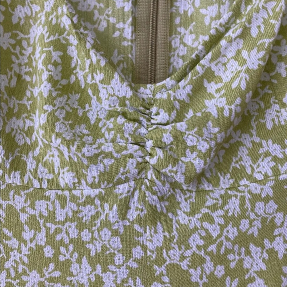 MOTEL Monali Playsuit Crinkle Botanic Mint Foam Size S - Picture 2 of 4